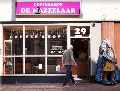 Coffeeshop De Mazzelaar in Den Haag