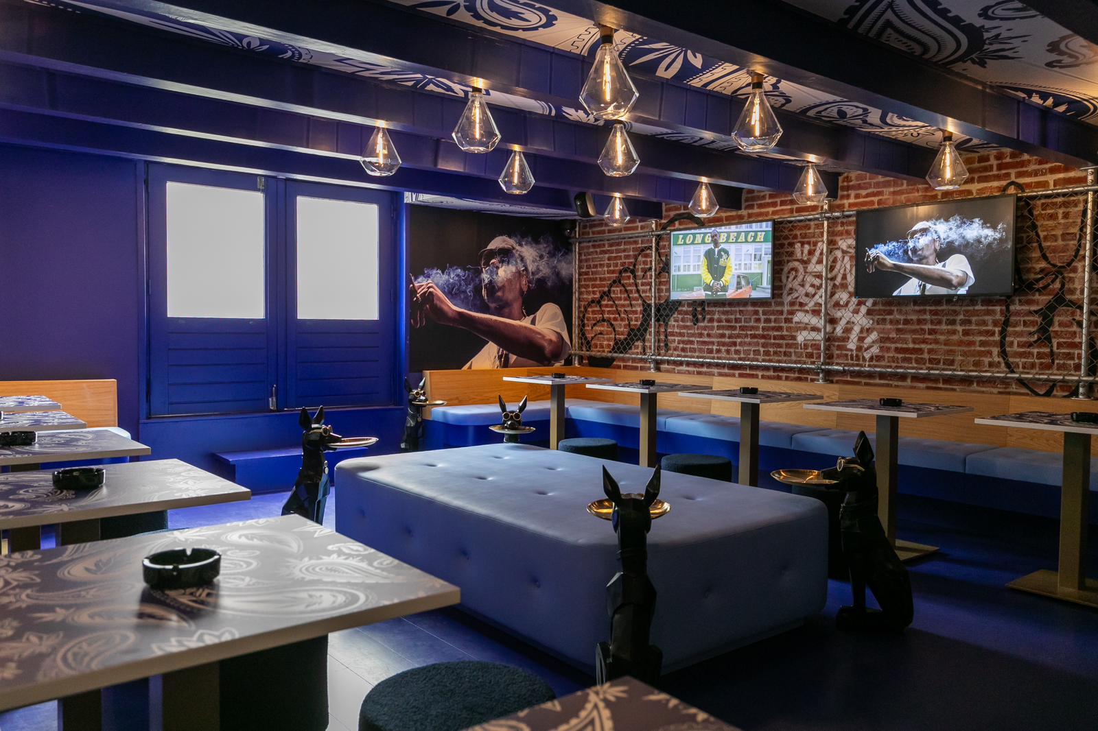 Tha Dogg House a Snoop Dogg Store